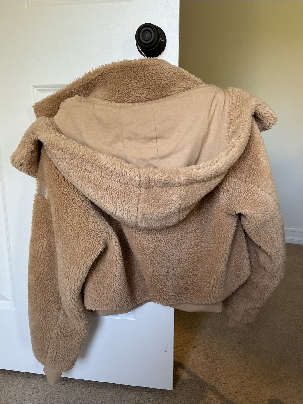 ALO Yoga Plush Teddy Jacket in Camel Beige - Picture 3 of 5